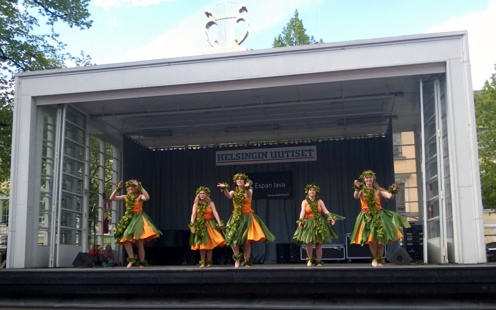 Tahiti 'Oa'Oa Espan lavalla kesäkuussa 2015
