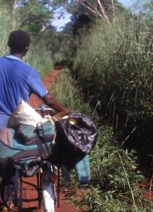 Fillarin kyydissä seuraavaan kylään, Zaire