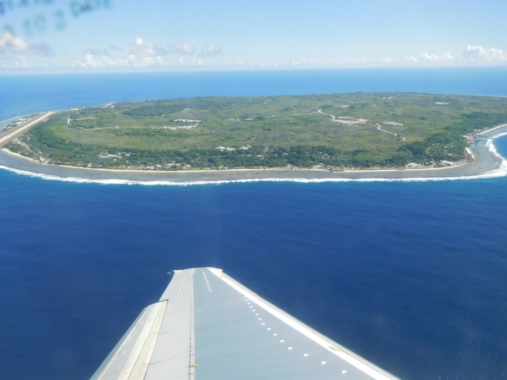 Luhistuneita fosfaatin lastauslaitteistoja Naurulla
